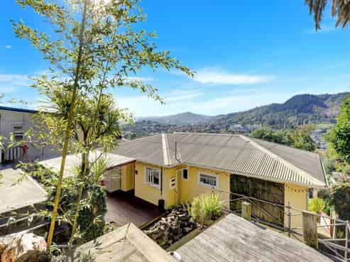 35 Jenner Road, Toi Toi