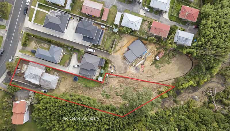 1/111 & 2/ Tirimoana Road, Te Atatu South