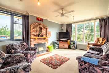 17 Kennard Crescent, Karitane