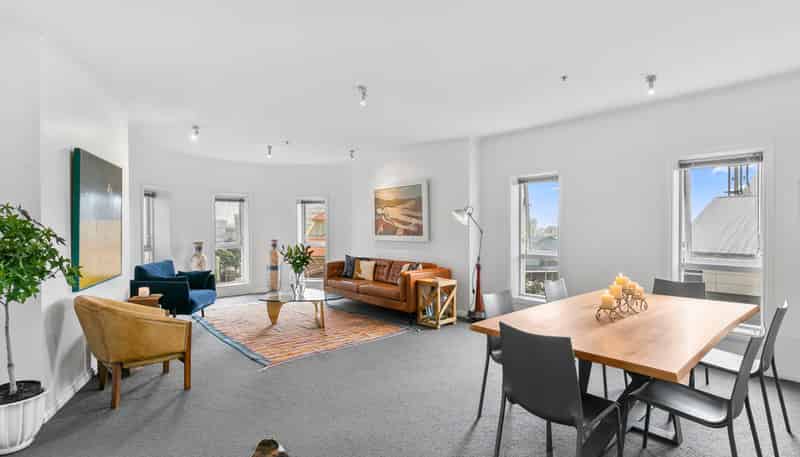 2.3/1 Queens Wharf, Wellington Central