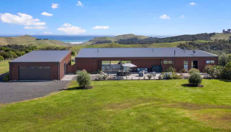 812 Ruapuke Road, Raglan