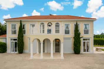 Auckland - Address withheld