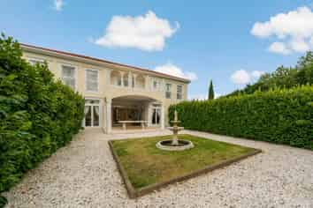 Auckland - Address withheld