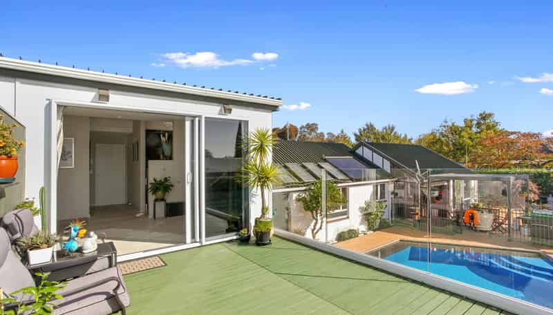 25 Rutherglen Avenue, Ilam