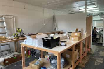 Roadside Office or Retail Opportunity