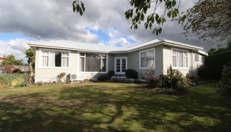 2 Sussex Street, Mossburn