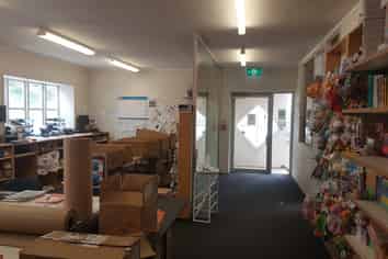 Warehouse and Offices in Ngauranga