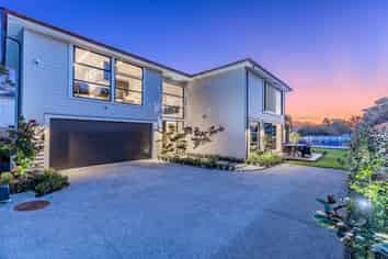 15A Golf Road, Epsom