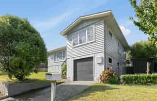 32 McGowan Road, Wainuiomata