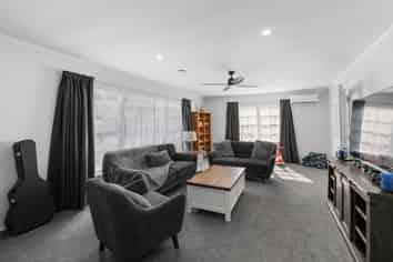 32 McGowan Road, Wainuiomata