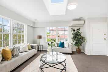 1/27 Raymond Terrace, Northcote