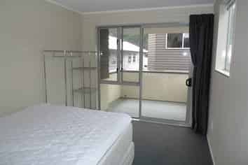 8/27 Drummond Street, Mount Cook