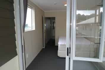 8/27 Drummond Street, Mount Cook