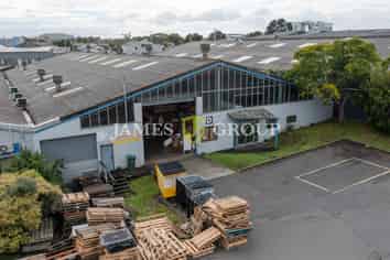 1,382sqm Industrial + 113sqm Office - Mt Roskill