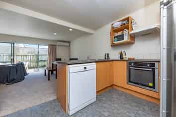 16b Church Street, Onehunga