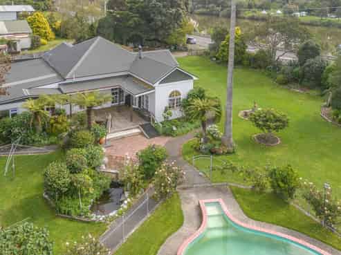140 Riverbank Road, Okoia