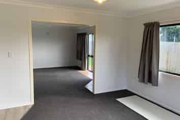 132 Gordonton Road, Huntington