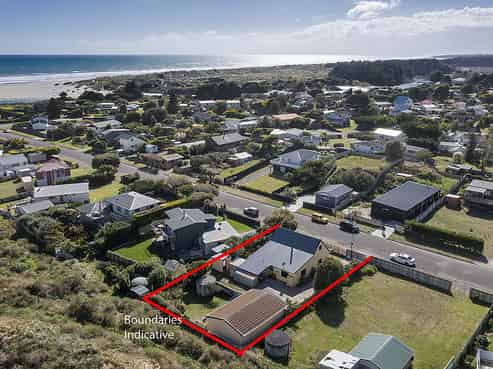 6 James St, Waikawa Beach