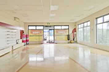 Bright Retail/ Office