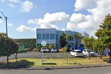 Modern Standalone Office – approx. 700 sqm