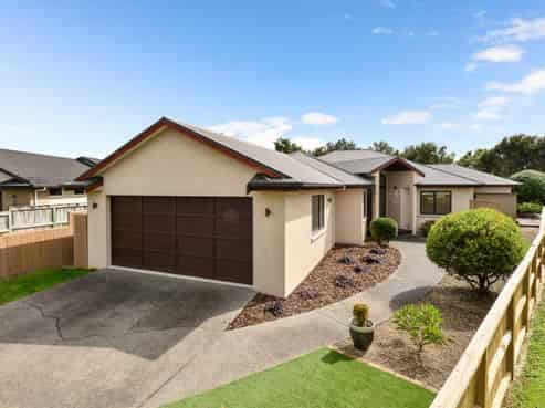 22 Winslow Court, Huntington
