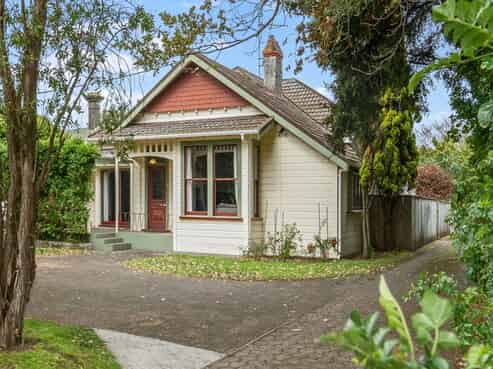 237 South Road, Hawera