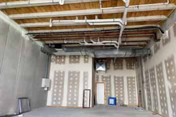 A premium opportunity in the busy Albany commerce