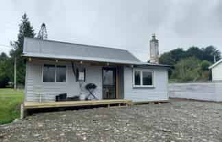 16 Lyne Street, Nightcaps