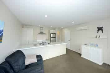 16B Voss Street, Shirley