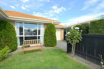 16B Voss Street, Shirley