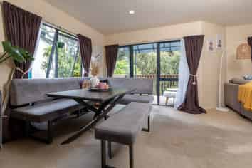 1526D Dominion Road Extension, Mount Roskill