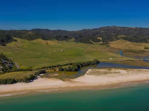 510 & 550 Black Jack Road, Opito Bay