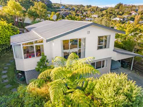 20 Redvers Drive, Belmont