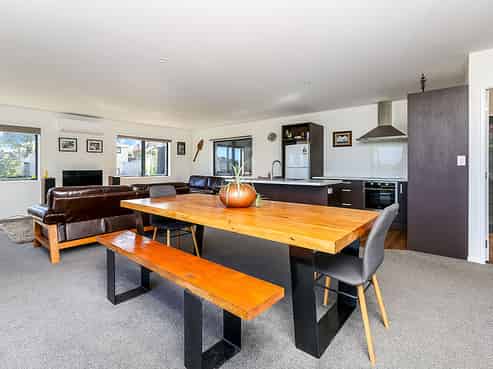 86 Dorset Avenue, Lynmouth