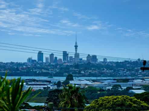 5 Cron Avenue, Te Atatu South
