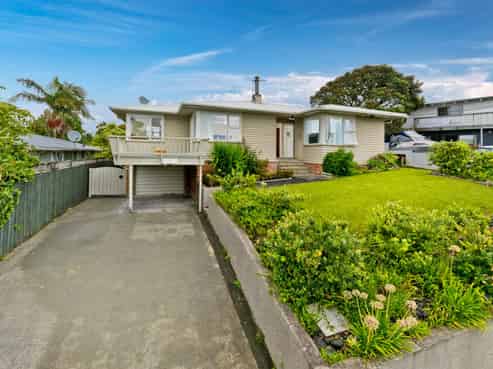 5 Cron Avenue, Te Atatu South