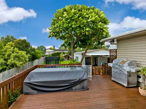 5 Cron Avenue, Te Atatu South