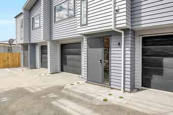 61b McKinstry Avenue, Mangere East