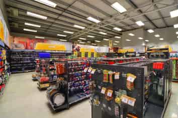 Corner Gem On Thackeray