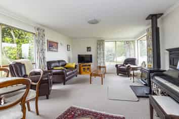 351 Claremont Road, Hadlow