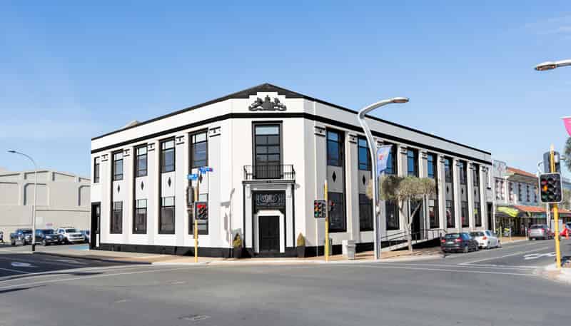 101 Queen Street East, Hastings