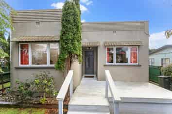 Point Chevalier Entry Level - Home / Office