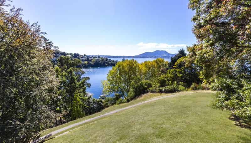 882 Acacia Bay Road, Acacia Bay