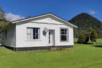 297 Franz Josef State Highway, Whataroa