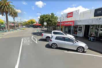 Prime location on Clyde Road