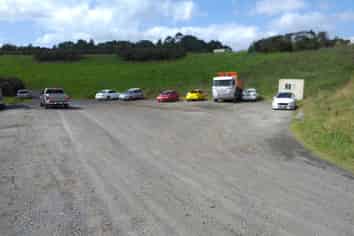 YARDS - SIZE RANGE 300M² - 2000M²