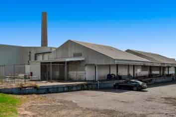 Warehouse / cool storage set up available now 