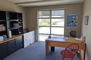 Excellent Middleton Office Space