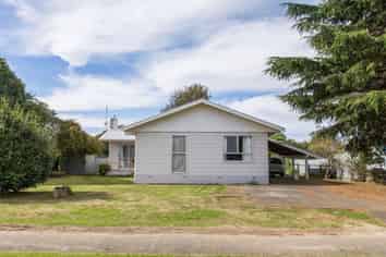 6 Fraser Collins Crescent, Dannevirke