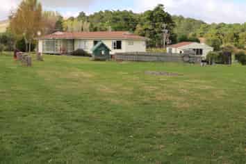 10738 Route 52, Pongaroa